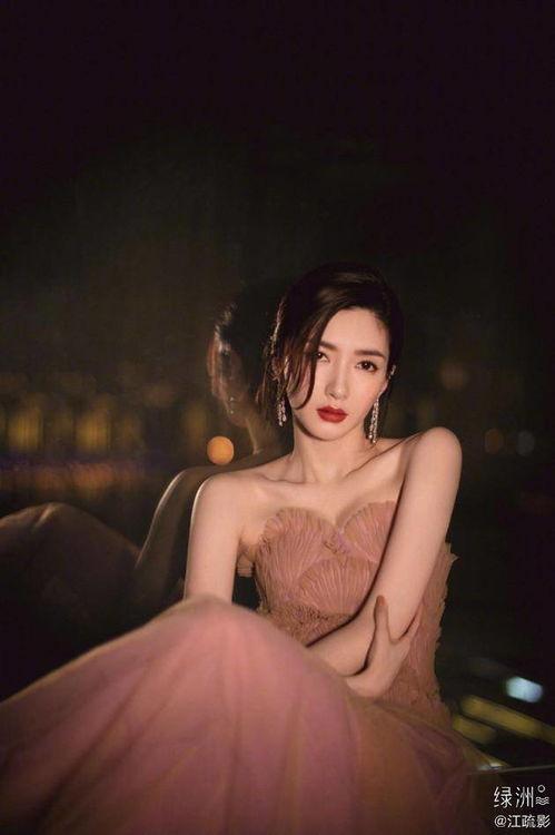 江疏影吃瓜娱乐,揭秘娱乐圈幕后故事